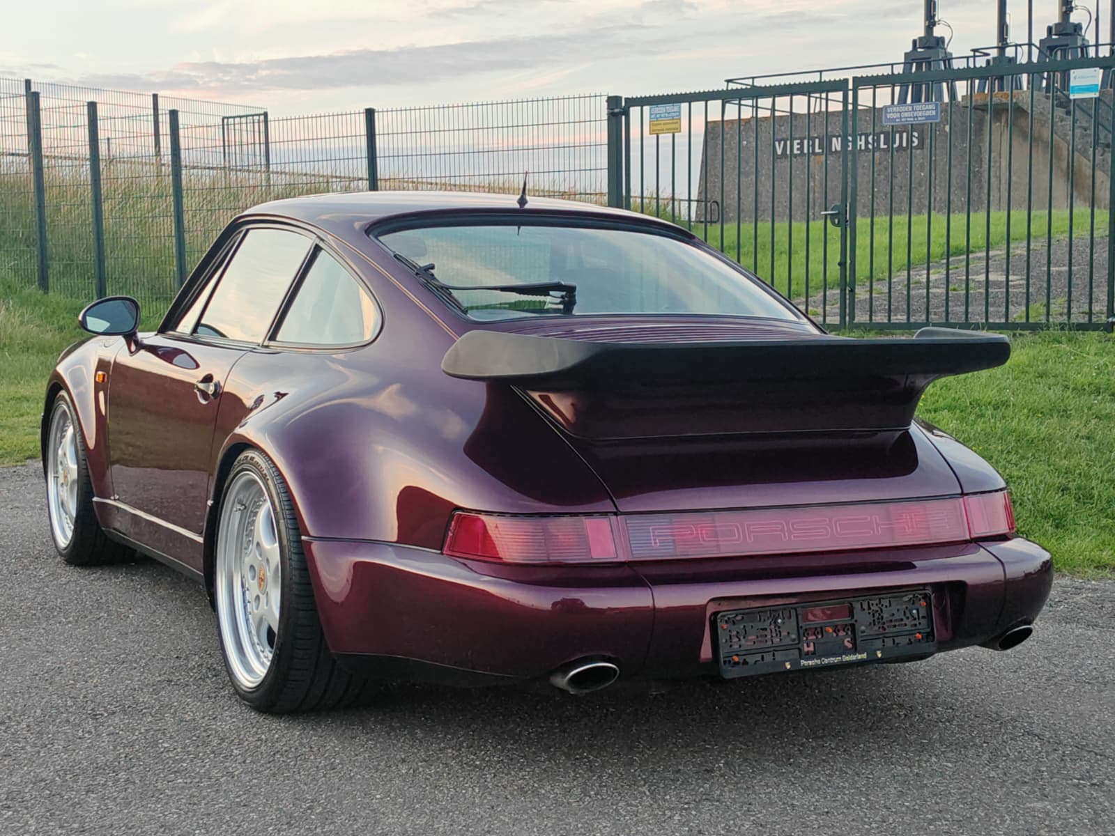 Porsche 964 Turbo Purple  Amethyst